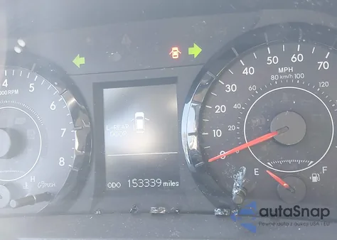 2015 Toyota Sienna Le 8 Passenger z USA, uszkodzony, nr VIN 5TDKK3DC6FS681389